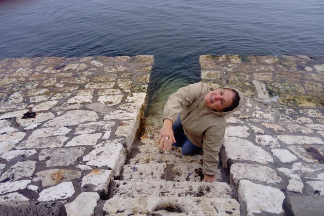 Small Group Giant's Causeway Day Tour from Belfast - Carrick-a-Rede requires a separate decision
