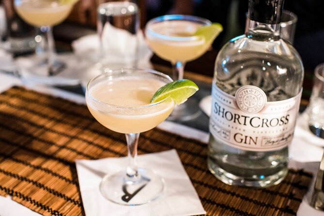 Taste & Tour: Guided Gin Tour in Belfast - A local gin cocktail with Belfast-made honey